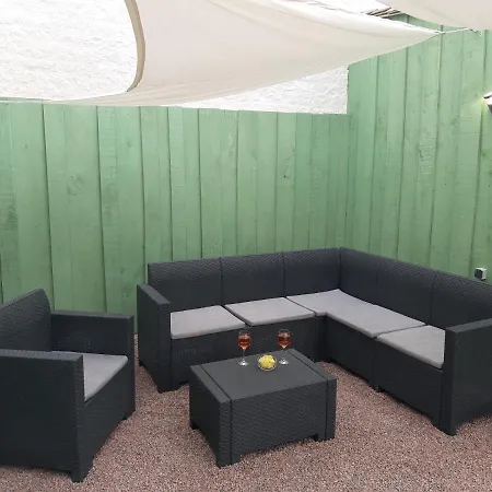 Bed & Breakfast Les Volets Verts Aulnay