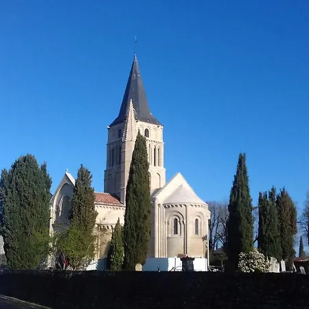 Les Volets Verts Aulnay Bed & Breakfast *