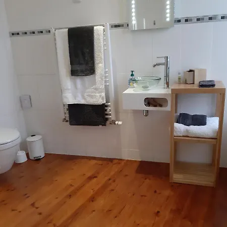 Les Volets Verts Aulnay Bed & Breakfast *
